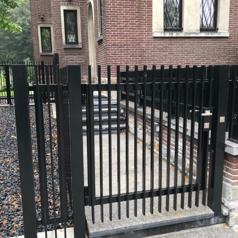 31 PORTILLON DE JARDIN